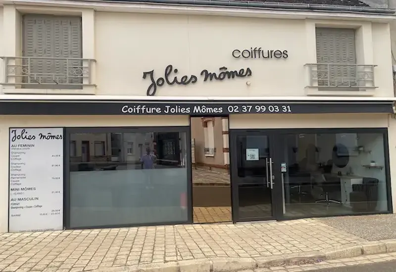 Intérieur du salon Jolies Mômes Coiffure à Voves